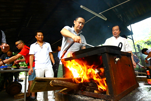 去九龍生態(tài)園深圳農(nóng)家樂(lè)野炊柴火飯技巧攻略分享